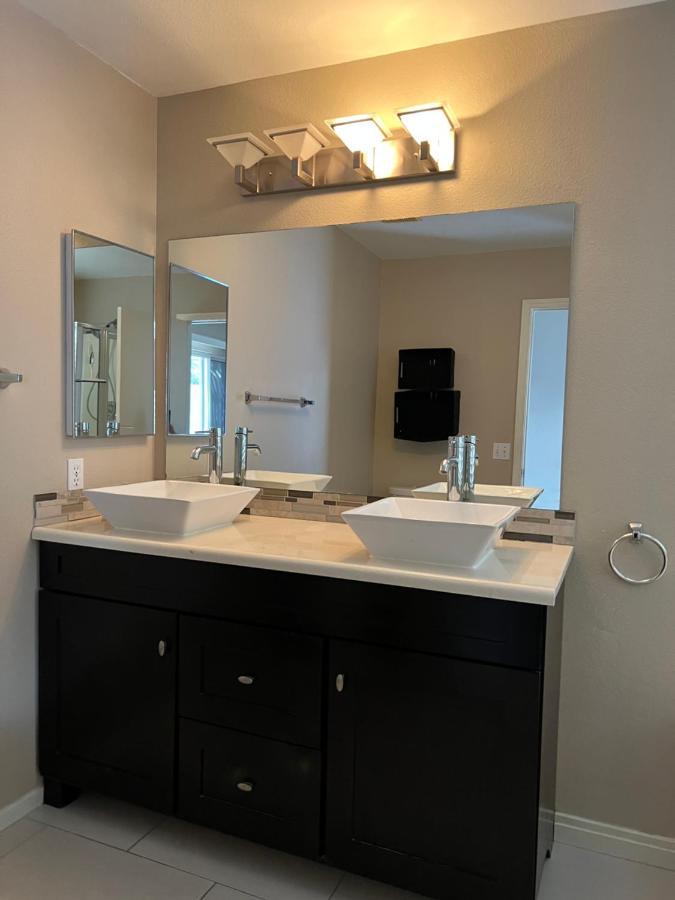 Sweet Spacious 5 Bdrm Home With Pool Las Vegas Extérieur photo